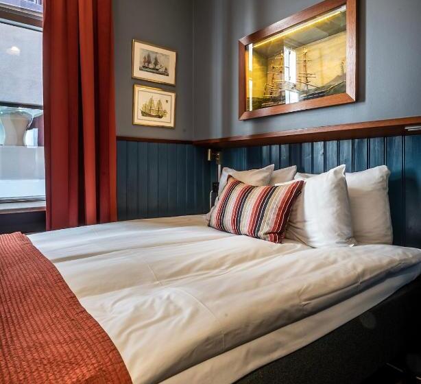 اتاق عادی, Lord Nelson