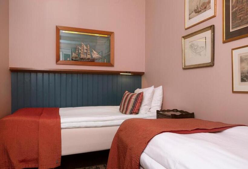 اتاق اکونومی, Lord Nelson