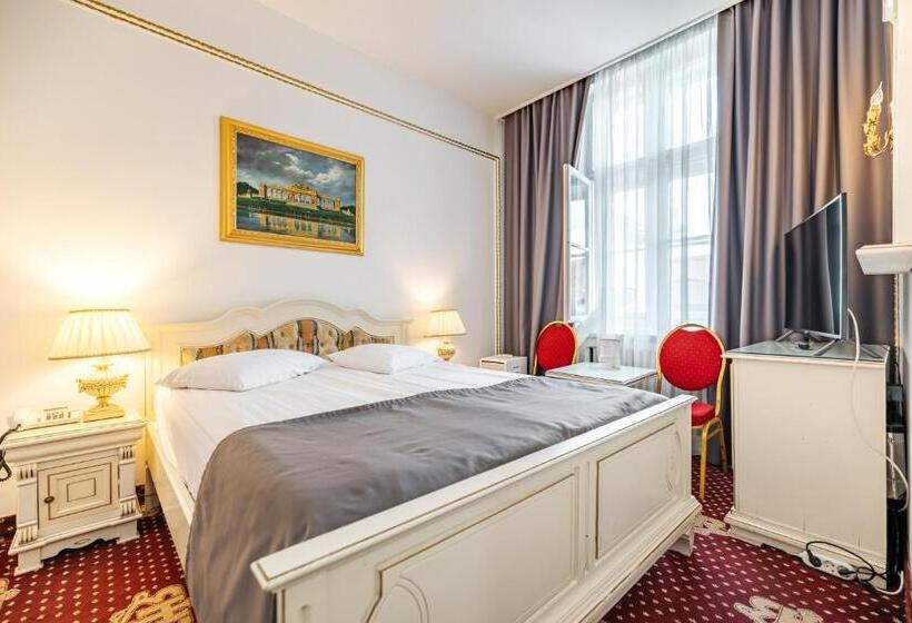 标准间, Imparatul Romanilor