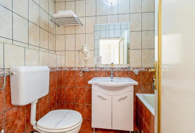 سوییت جونیور, Imparatul Romanilor