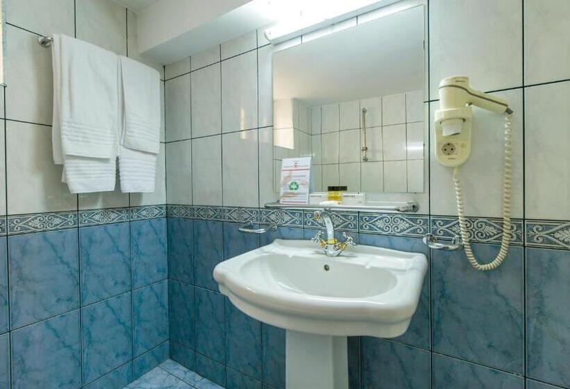 家庭套房, Imparatul Romanilor