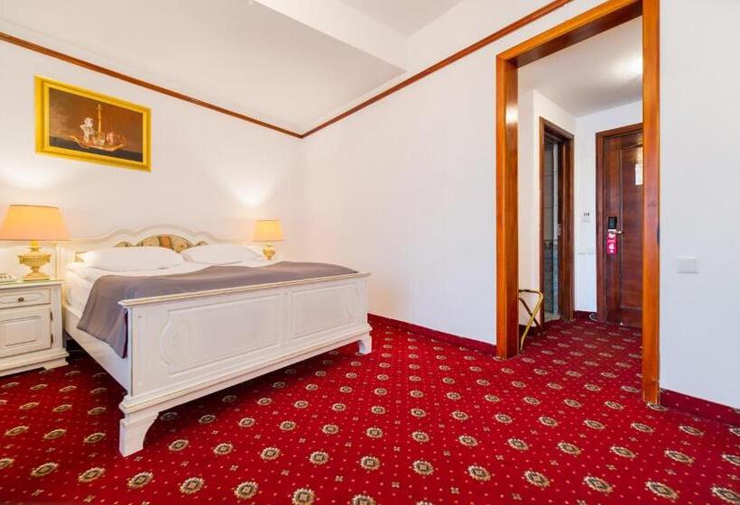 高级大房间, Imparatul Romanilor