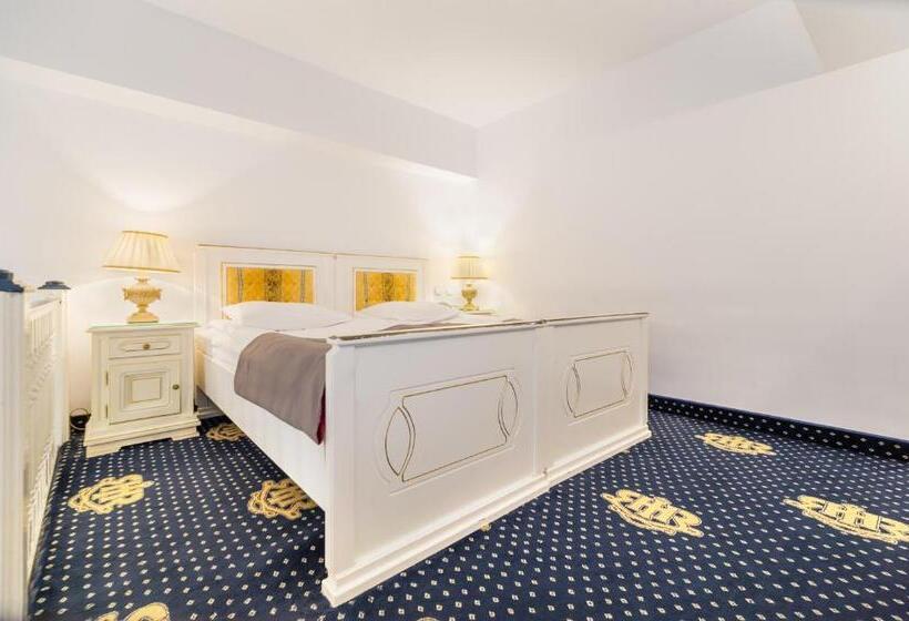 标准间, Imparatul Romanilor