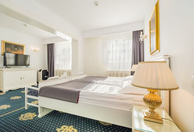 高级大房间, Imparatul Romanilor