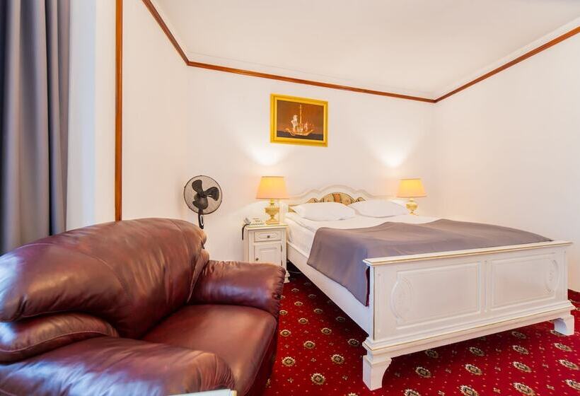 高级大房间, Imparatul Romanilor