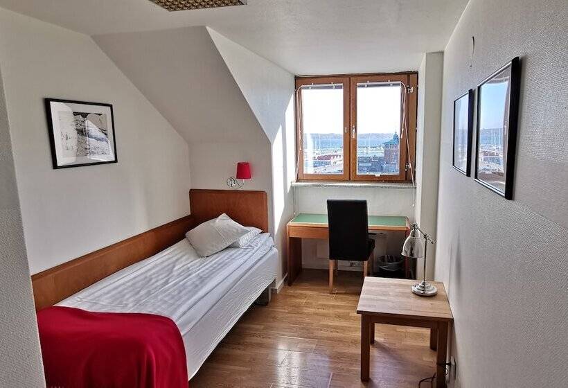 اتاق استاندارد یک نفره, Lysekil