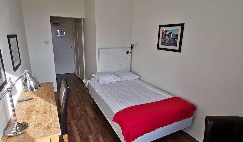 اتاق استاندارد یک نفره, Lysekil