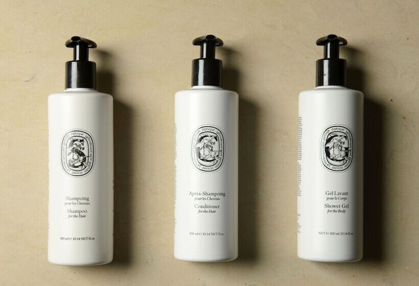 اتاق استاندارد با چشمانداز دریا, Mandarin Oriental Singapore