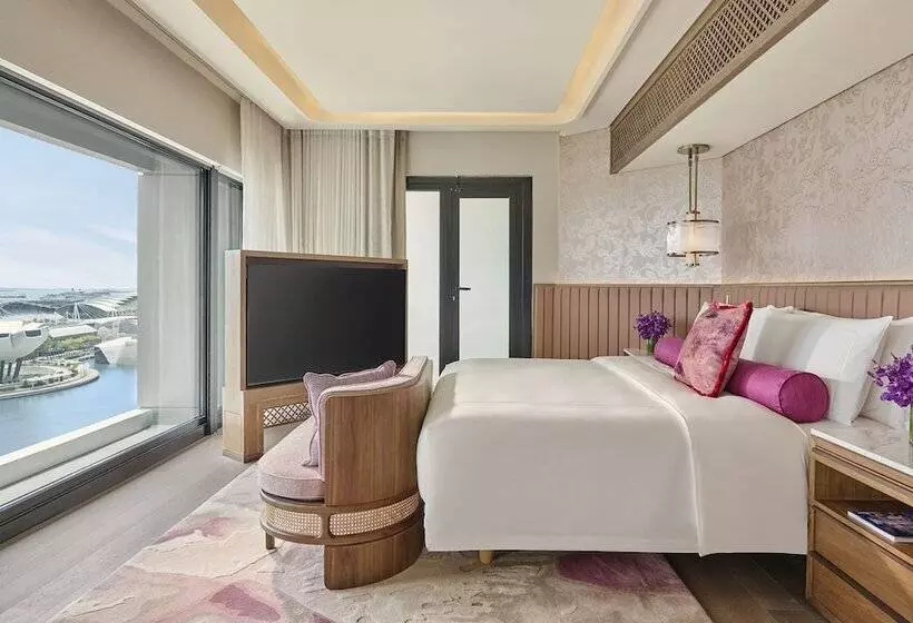 سوییت با چشمانداز دریا, Mandarin Oriental Singapore