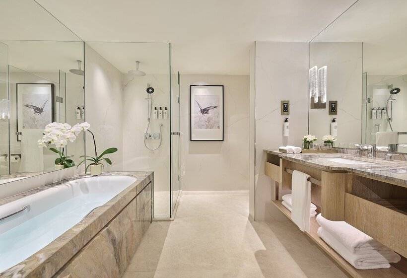 اتاق لوکس, Mandarin Oriental Singapore