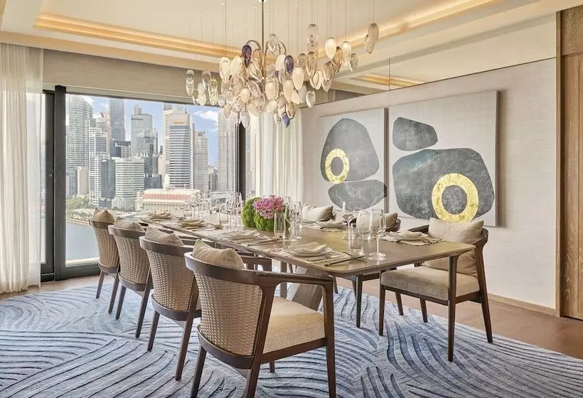 سوئیت پرزیدنت, Mandarin Oriental Singapore