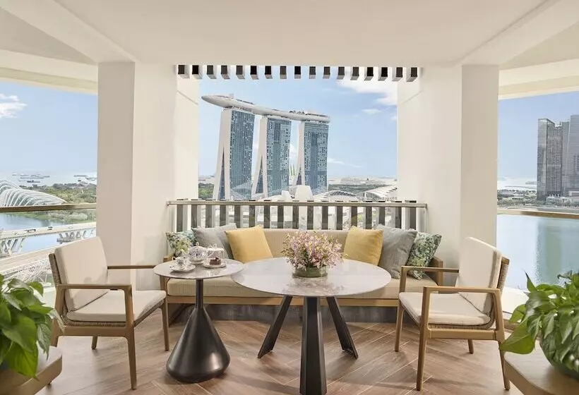 1 Bedroom Penthouse Apartment, Mandarin Oriental Singapore