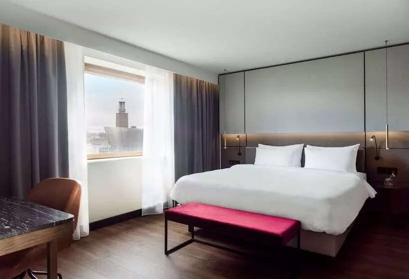 اتاق پریمیوم با چشم‌انداز دریاچه, Radisson Blu Royal Viking Hotel, Stockholm