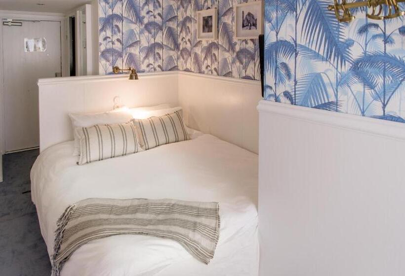 기본룸, & Ristorante Bellora