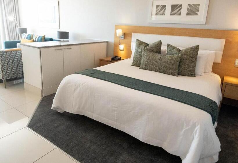 Mini suite with sea view, Peninsula All Suite Hotel By Dream Resorts