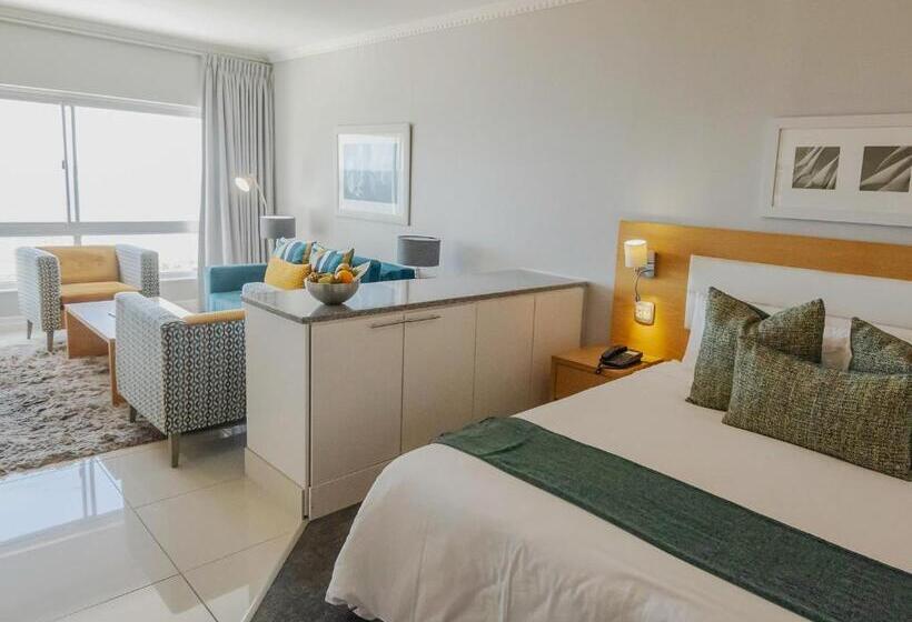 Mini suite with sea view, Peninsula All Suite Hotel By Dream Resorts