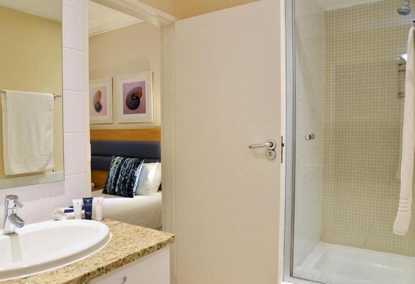 Mini suite with sea view, Peninsula All Suite Hotel By Dream Resorts