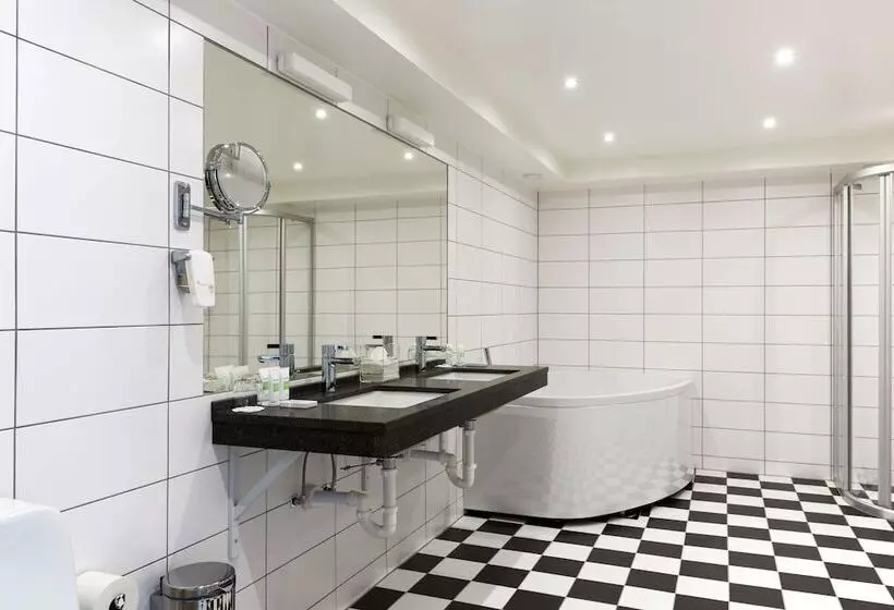Deluxe-huone, Quality Hotel Grand, Borås