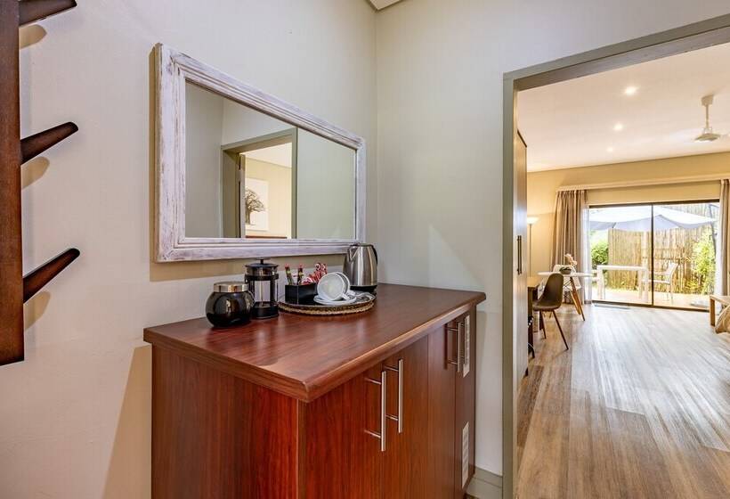 스위트, African Sky Hotels   Pine Lake Inn
