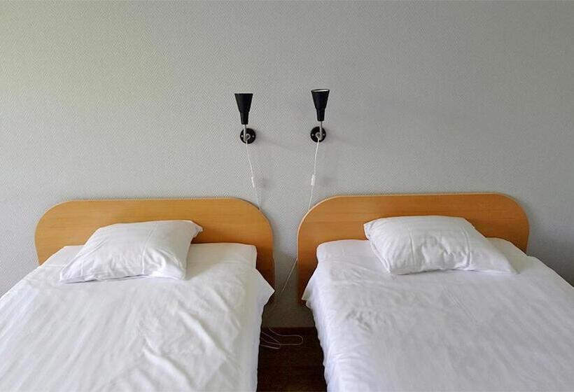 اتاق اکونومی یک تخته, Finlandia Hotel Isovalkeinen