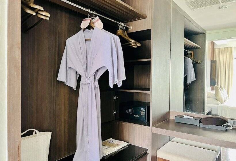 바다 전망 스위트, Cape Panwa Hotel Phuket