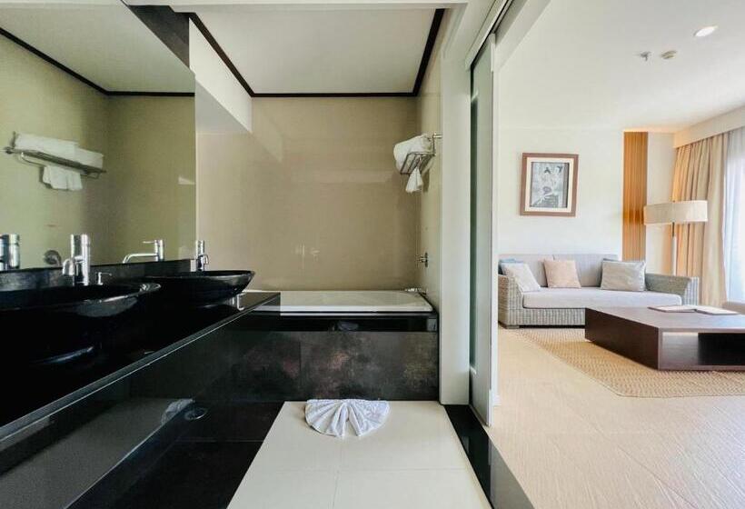 اتاق خانوادگی با چشم‌انداز دریا, Cape Panwa Hotel Phuket