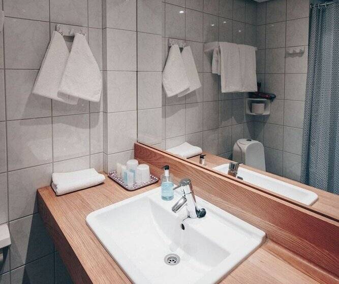 غرفة قياسية ثلاثية, Centro Hotel Turku