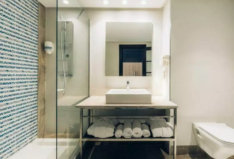 اتاق استاندارد با چشمانداز دریا, Iberostar Selection Kuriat Palace