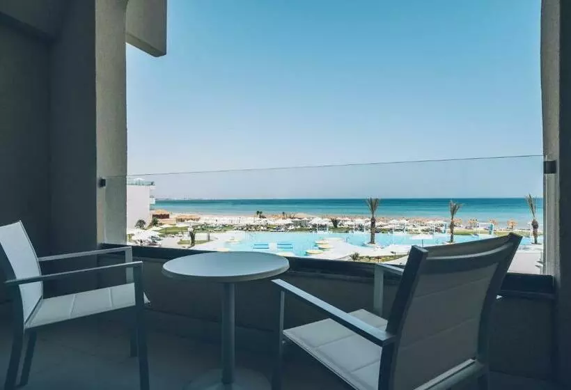 اتاق استاندارد با چشمانداز دریا, Iberostar Selection Kuriat Palace