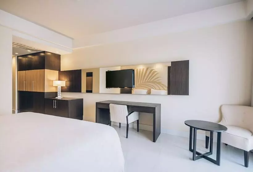 اتاق استاندارد با چشمانداز دریا, Iberostar Selection Kuriat Palace