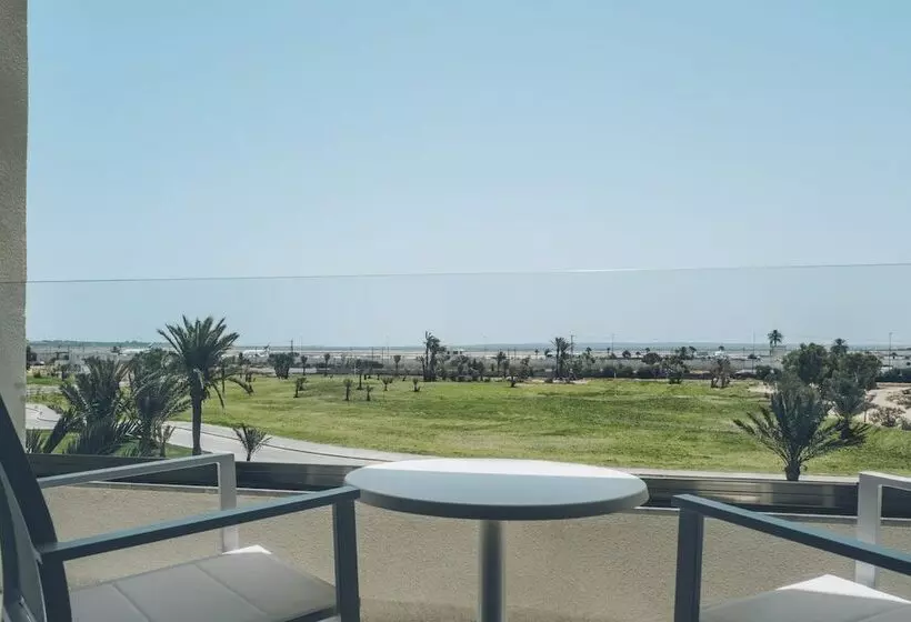 اتاق خانوادگی با چشمانداز باغ, Iberostar Selection Kuriat Palace