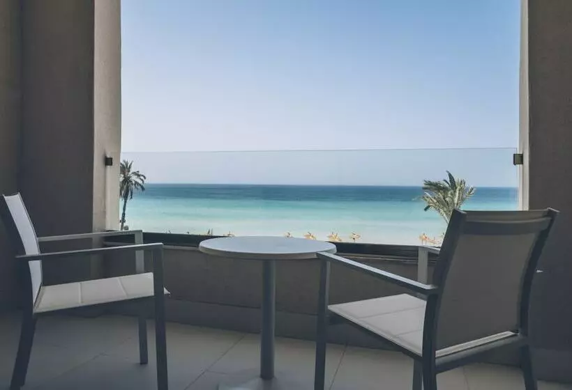 سوییت جونیور با چشم‌انداز دریا, Iberostar Selection Kuriat Palace