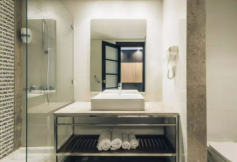 اتاق پرستیژ با چشم‌انداز دریا, Iberostar Selection Kuriat Palace