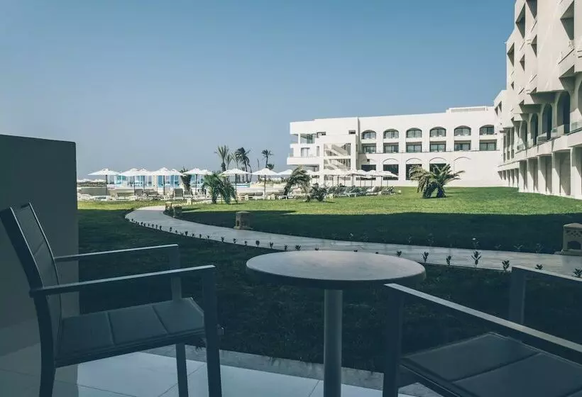 اتاق سوپریور با چشم‌انداز باغ, Iberostar Selection Kuriat Palace