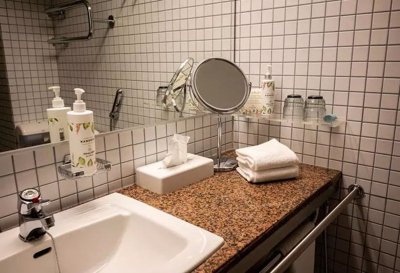 身障者適用スーペリアールーム, Ikaalinen Spa & Resort