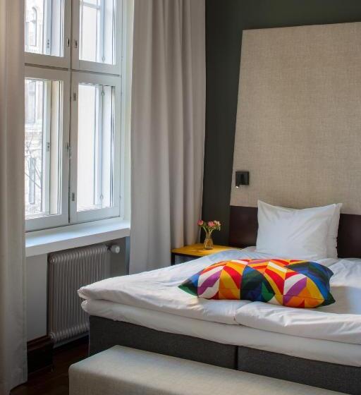 スーペリアールーム, Klaus K