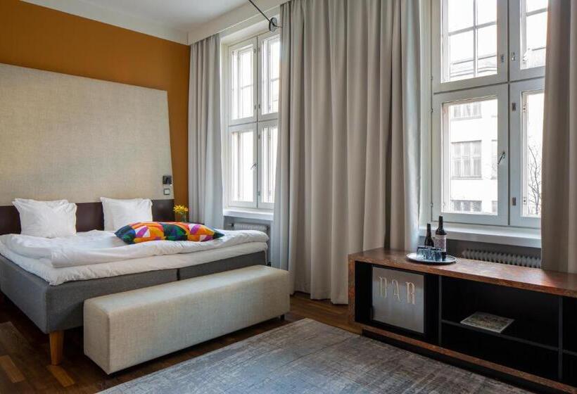 スーペリアールーム, Klaus K