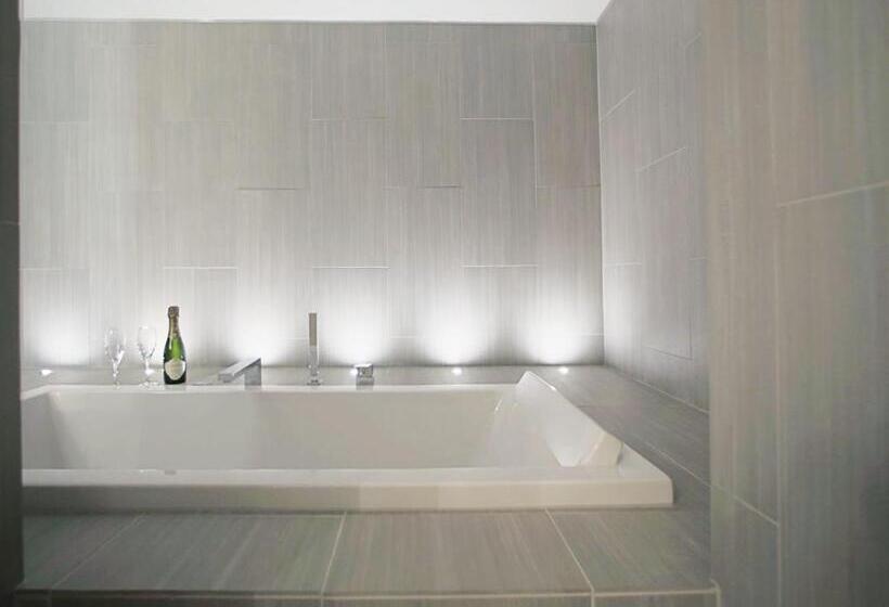 סוויטה, Klaus K