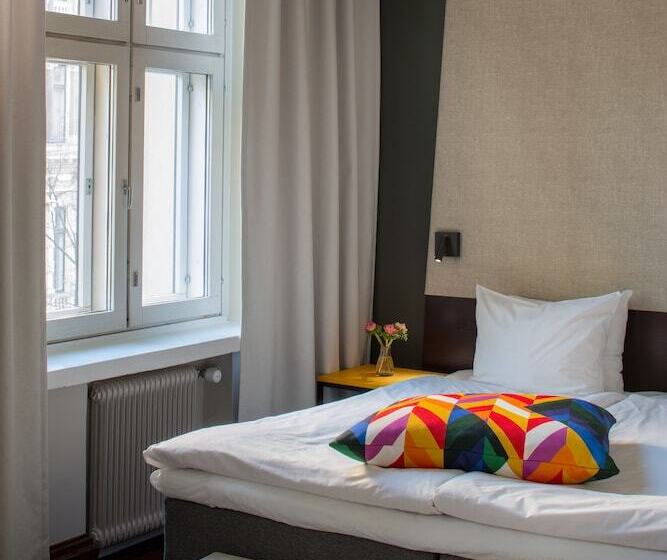 スーペリアールーム, Klaus K