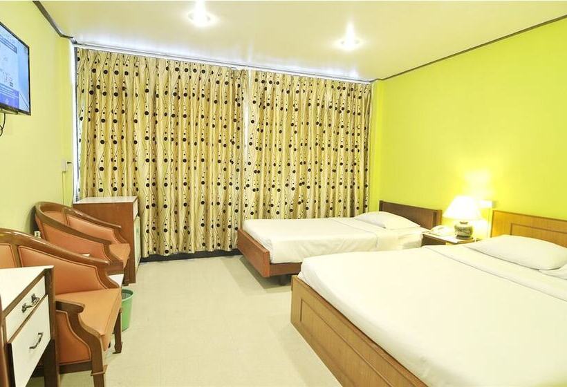 Номер Deluxe, Malaysia Hotel Bangkok