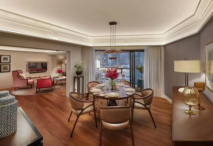 سوئیت پریمیوم, Mandarin Oriental, Bangkok