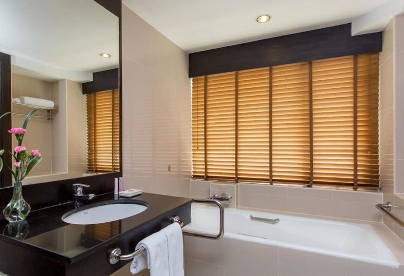 اتاق لوکس, Ramada Plaza By Wyndham Bangkok Menam Riverside