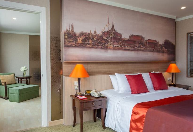 سوئیت رویال, Ramada Plaza By Wyndham Bangkok Menam Riverside