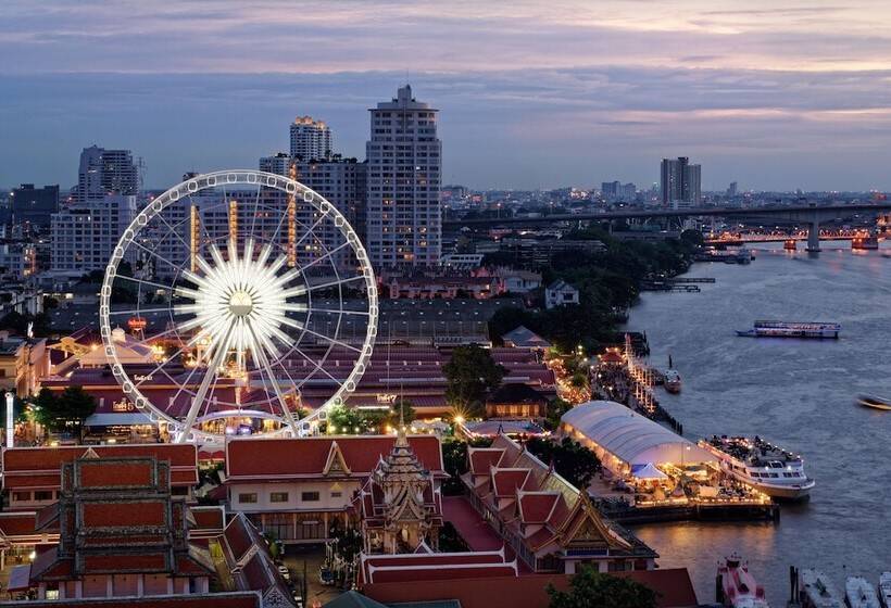 سوئیت پریمیوم, Ramada Plaza By Wyndham Bangkok Menam Riverside