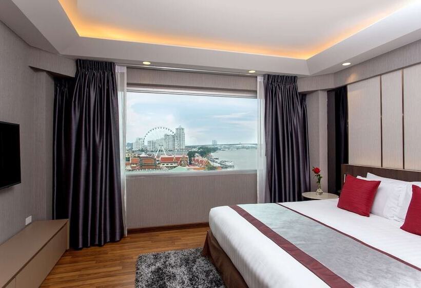 سوئیت پریمیوم, Ramada Plaza By Wyndham Bangkok Menam Riverside