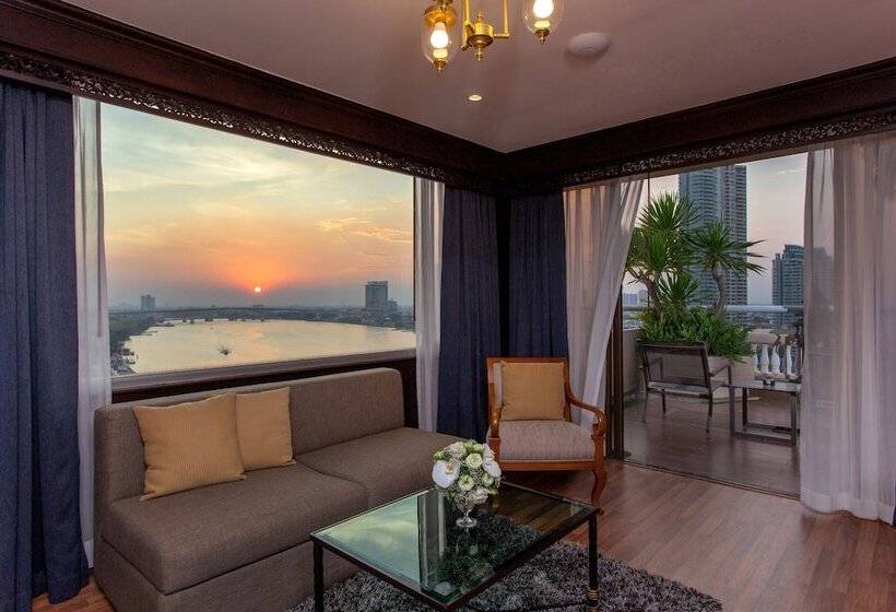 Suite with Terrace, Ramada Plaza By Wyndham Bangkok Menam Riverside