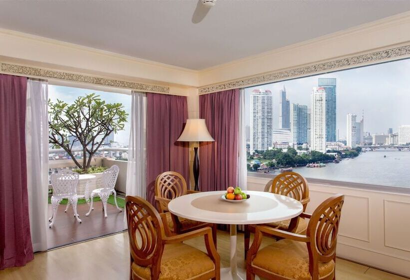 Suite with Terrace, Ramada Plaza By Wyndham Bangkok Menam Riverside