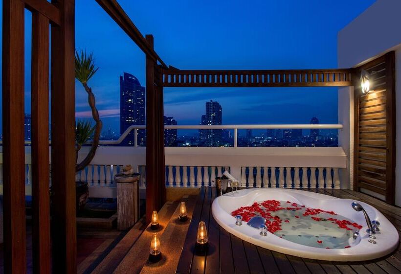 سوئیت ریاست جمهوری 2 خوابه, Ramada Plaza By Wyndham Bangkok Menam Riverside