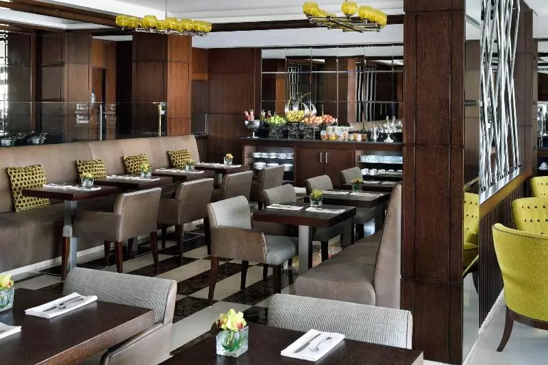 キングサイズベッドのエクゼクティブルーム, Riyadh Marriott