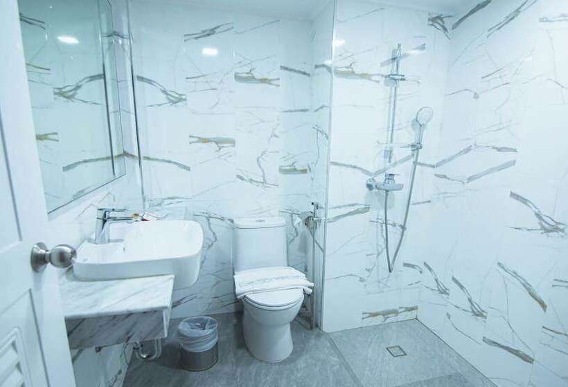 غرفة ديلوكس, Tanyong